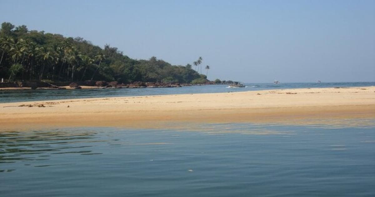 Mobor Beach